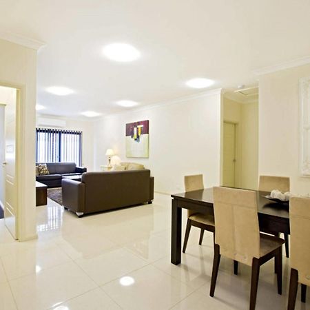 Astina Serviced Apartments - Central Penrith Zewnętrze zdjęcie