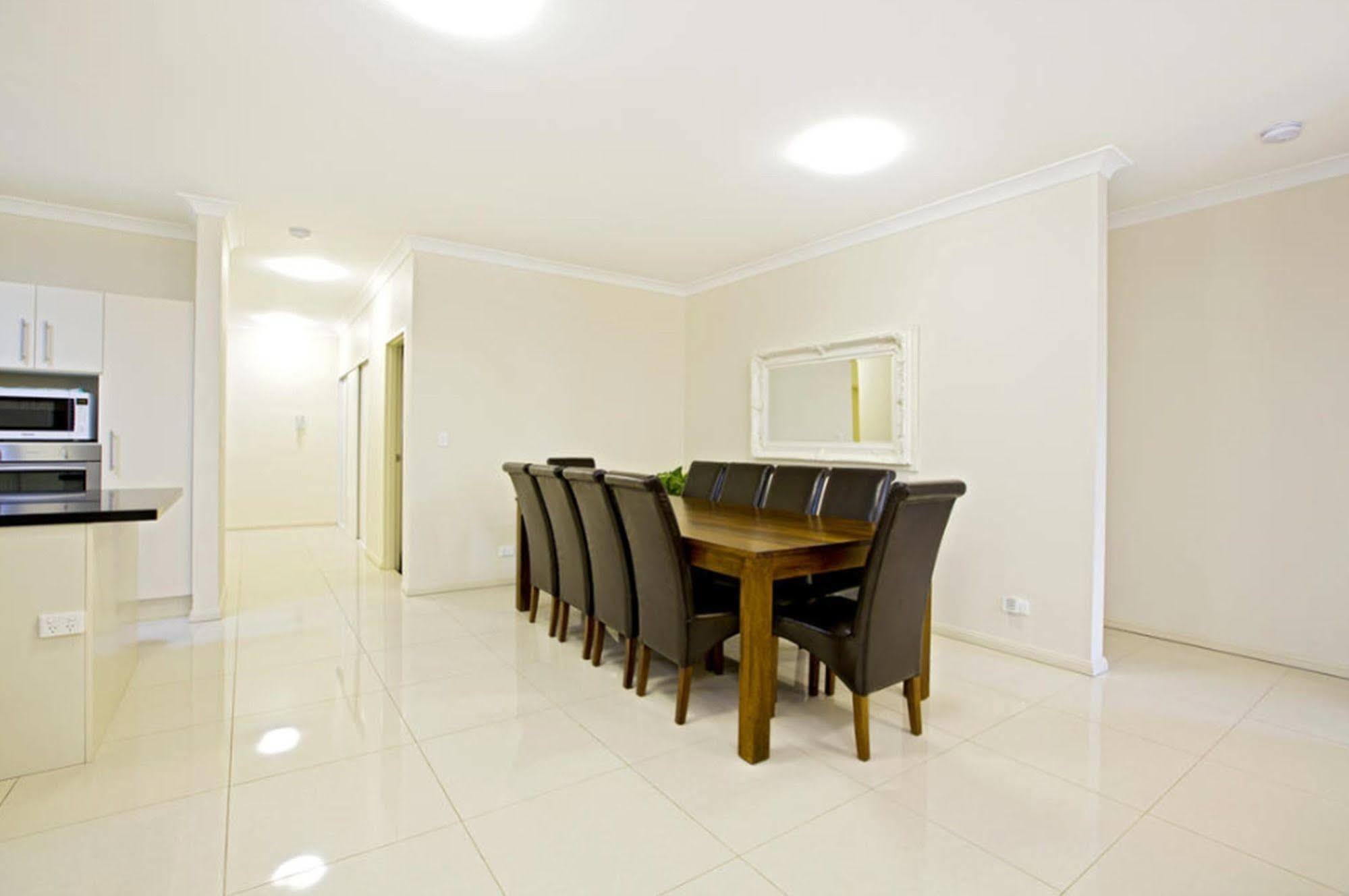 Astina Serviced Apartments - Central Penrith Zewnętrze zdjęcie
