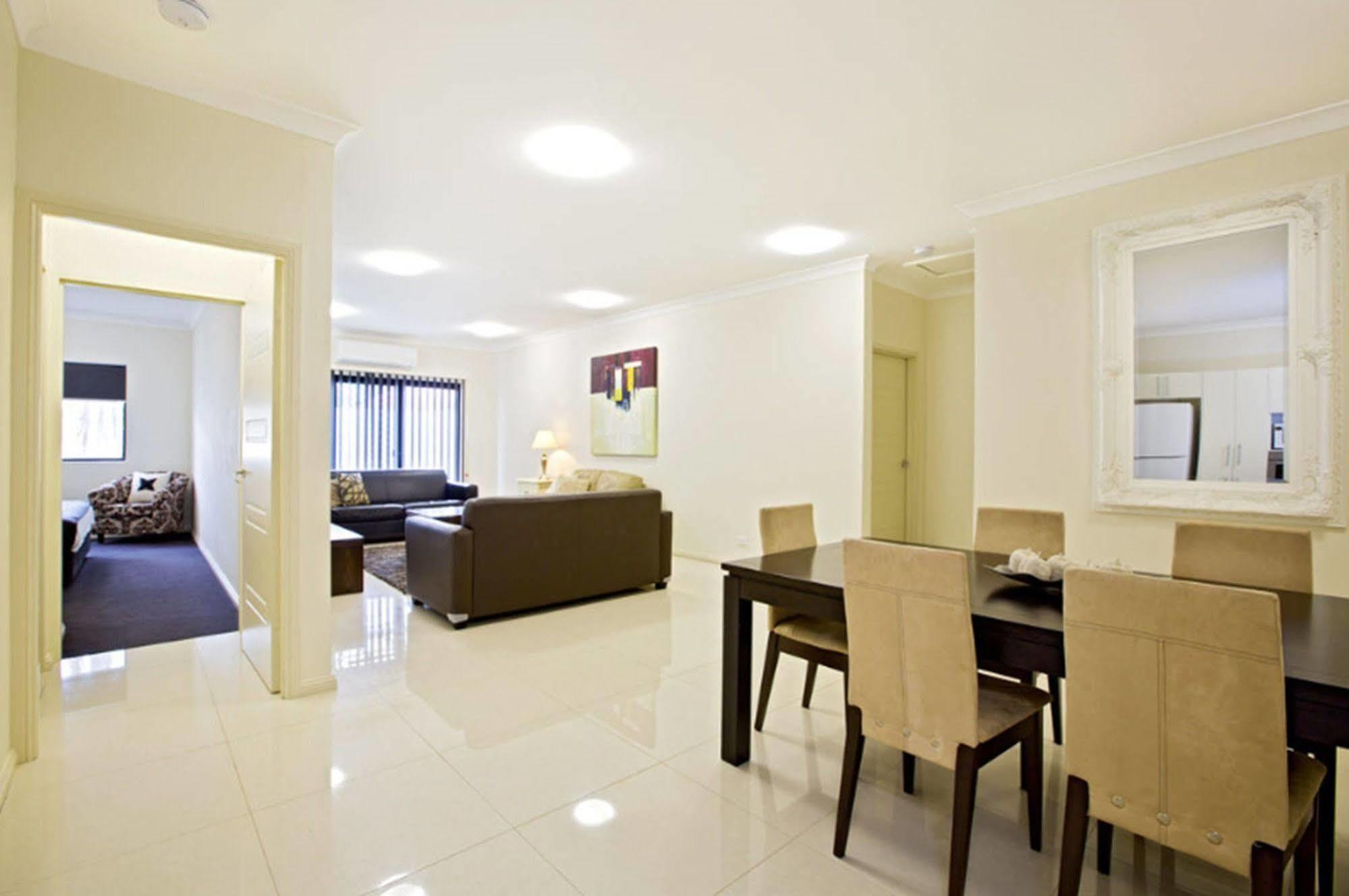 Astina Serviced Apartments - Central Penrith Zewnętrze zdjęcie