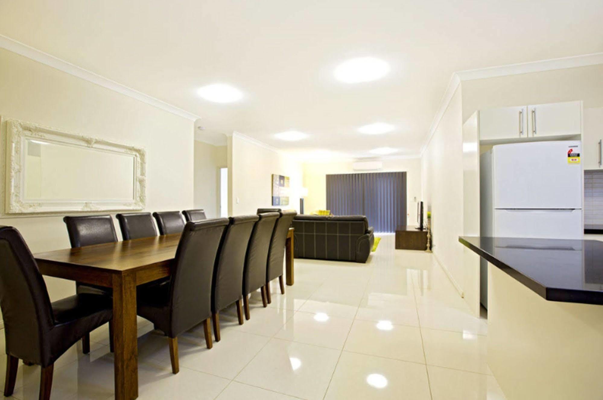 Astina Serviced Apartments - Central Penrith Zewnętrze zdjęcie